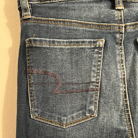 Super High Rise Women’s Dark Wash Jegging - Picture 4 of 6